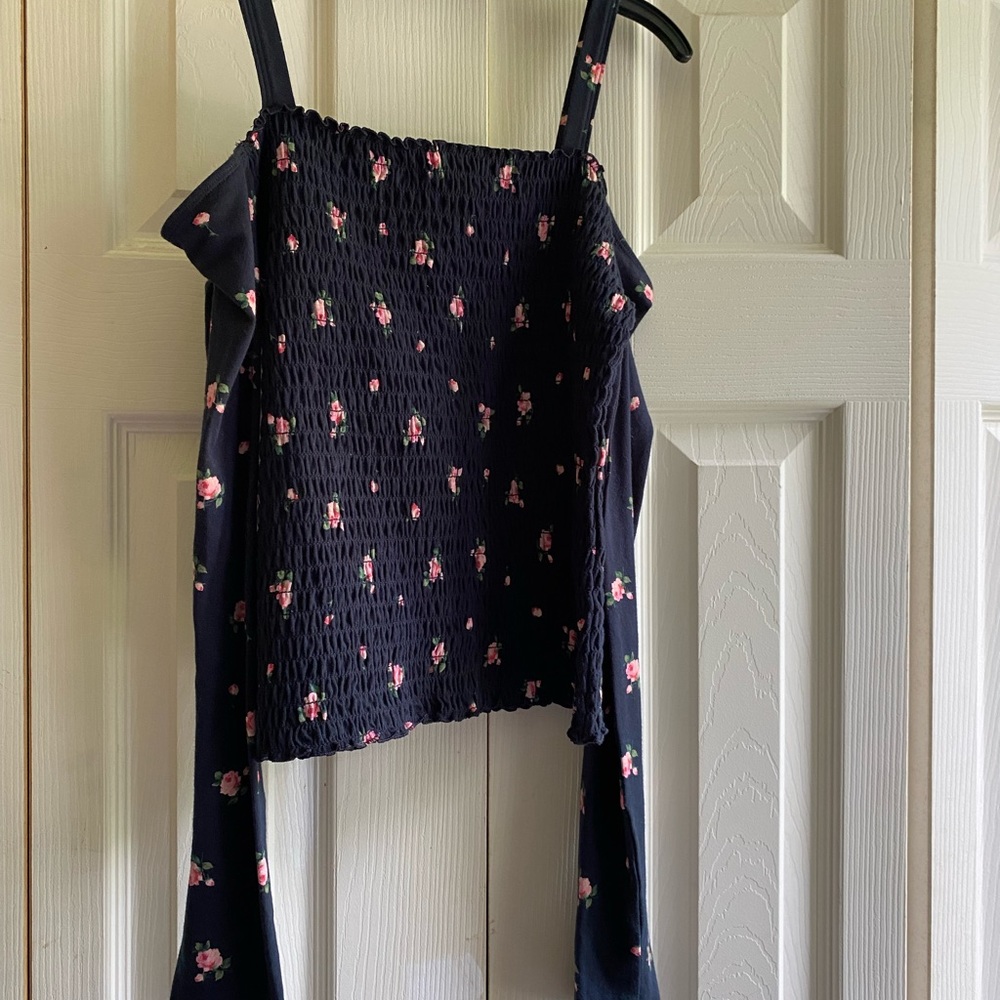 Abercrombie Kids long-sleeved, cold-shoulder smocked bodice top. Size 13/14